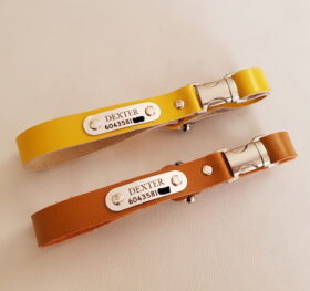 پلاک متصل لب گرد با گردنی قفلی چرم طبیعی