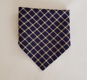 دستمال گردن طرح چهارخونه سرمه ای